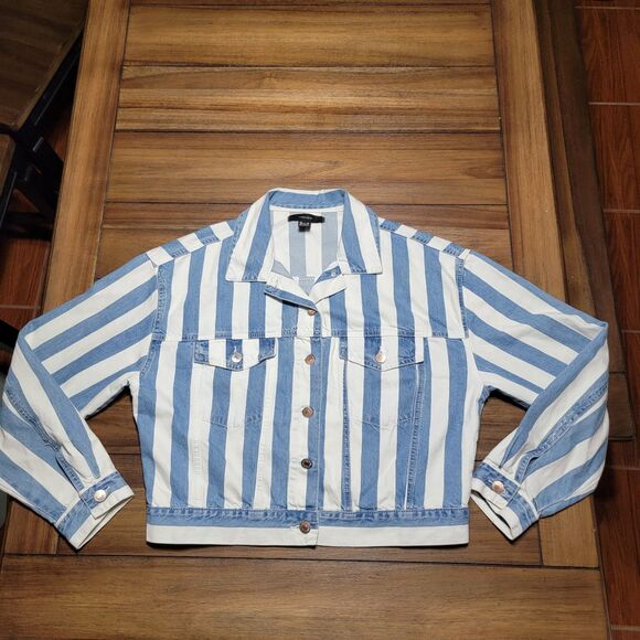 Forever 21 Crop Blue & White Stripe Denim Jacket - Size Medium - Picture 1 of 6